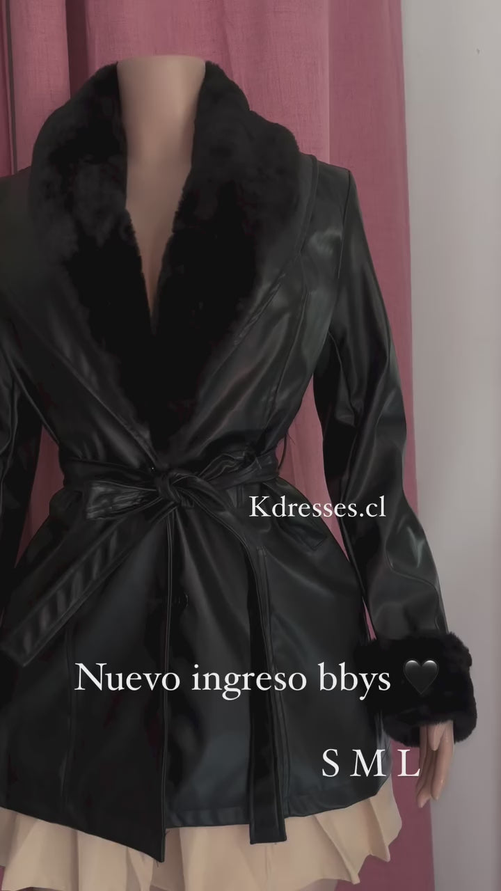 Abrigo ecocuero desmontable