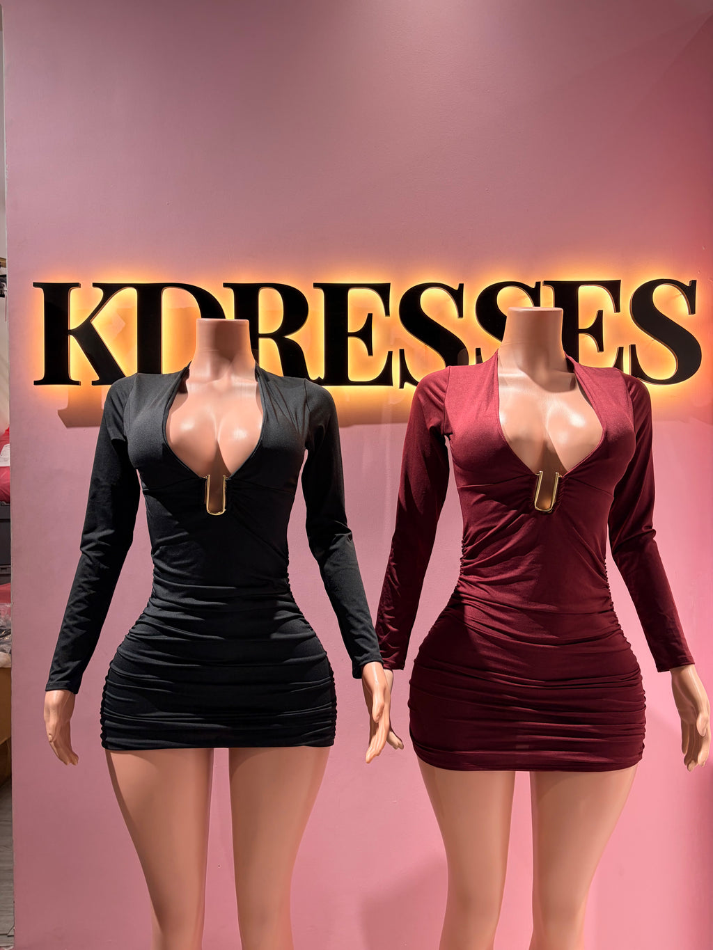 Vestido hebilla escote manga larga