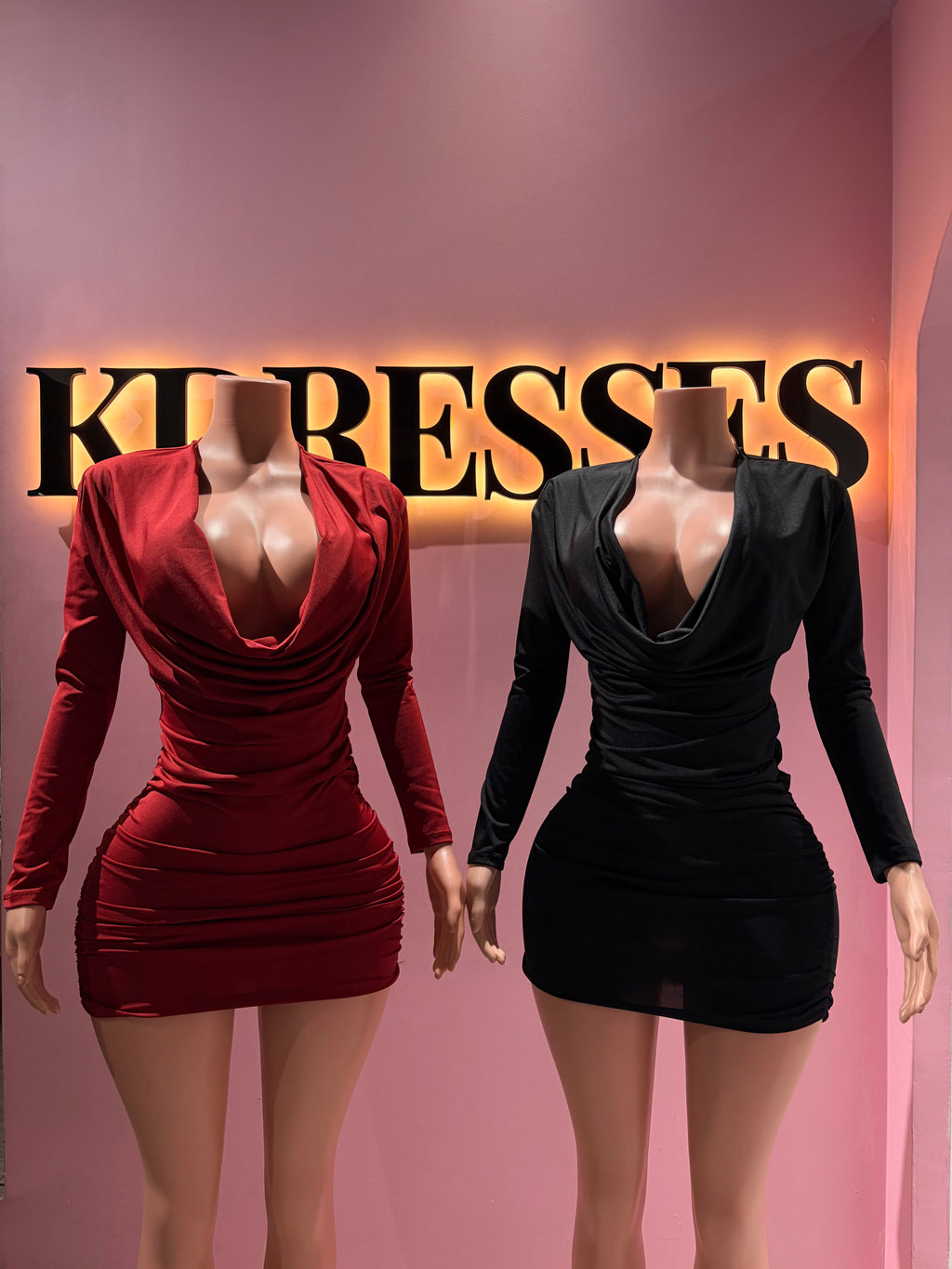 Vestido escote drapeado manga larga