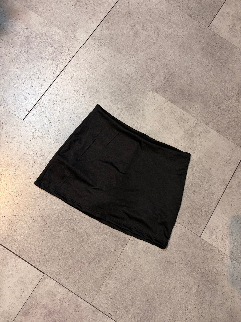 Falda essential short