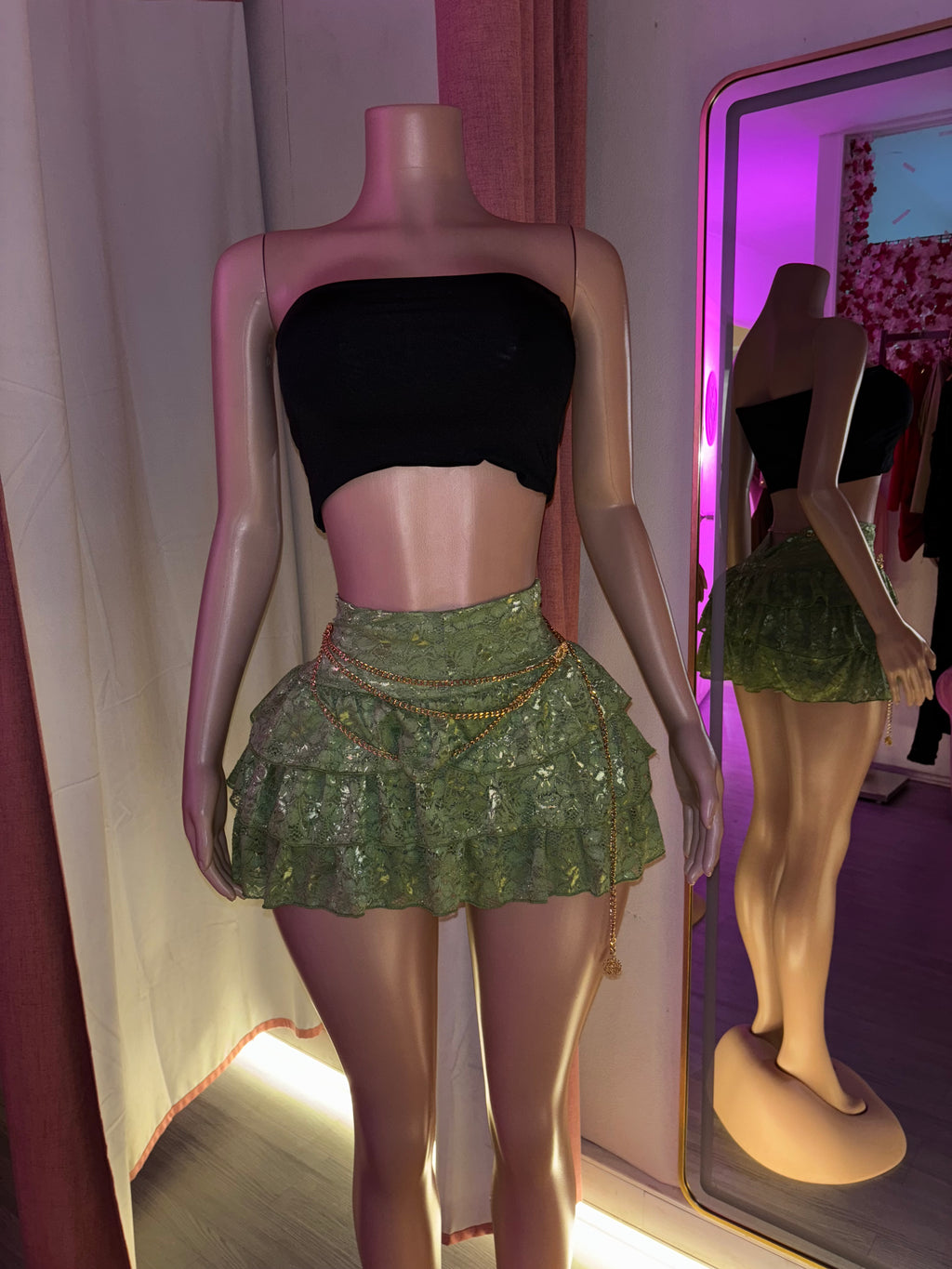 Falda encaje vuelitos