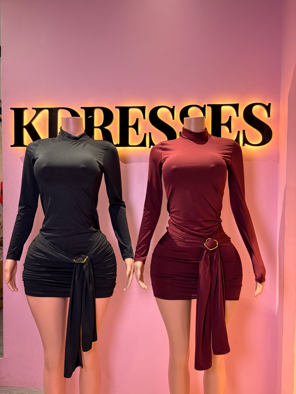 Vestido drapeado manga larga