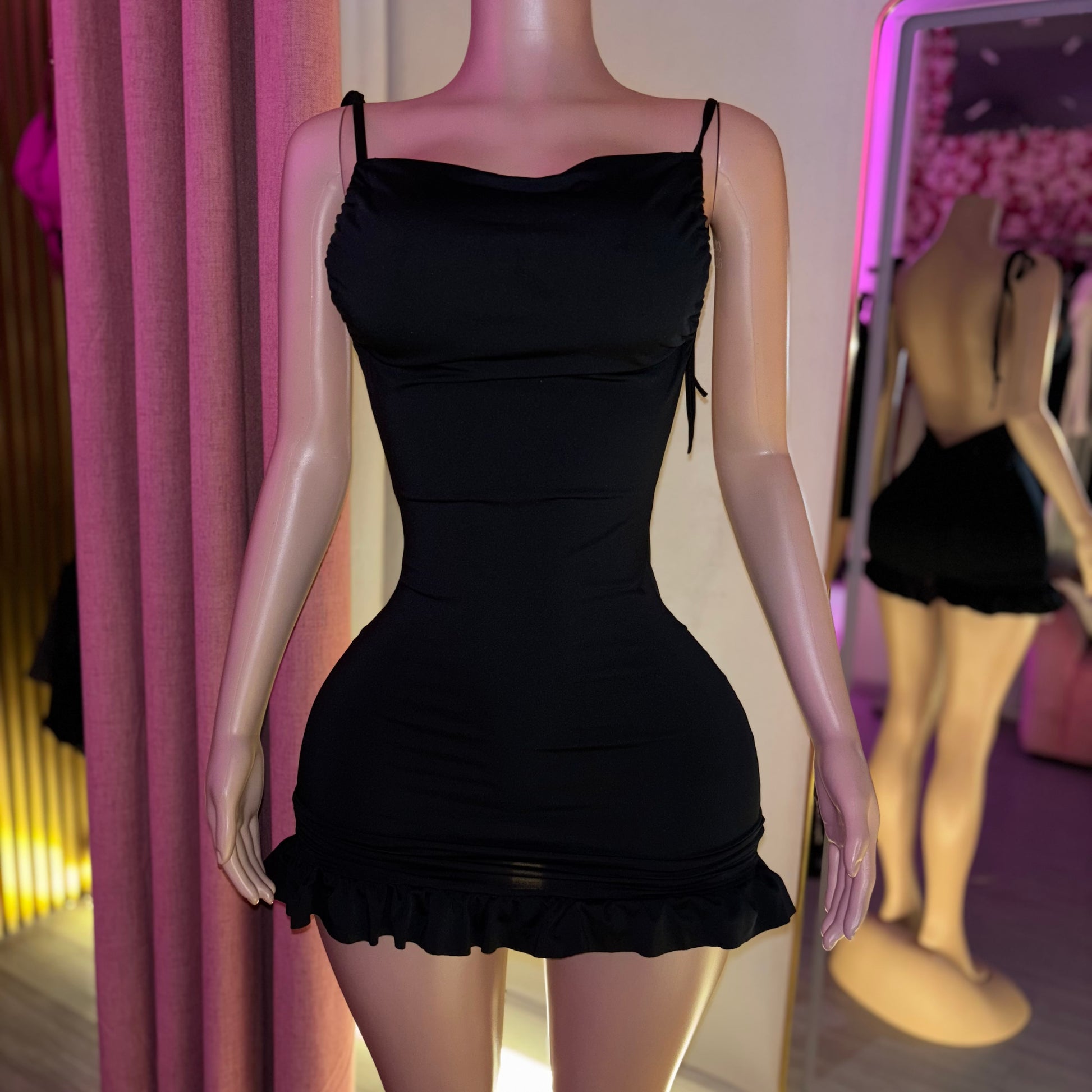 Vestido vuelitos espalda descubierta push up