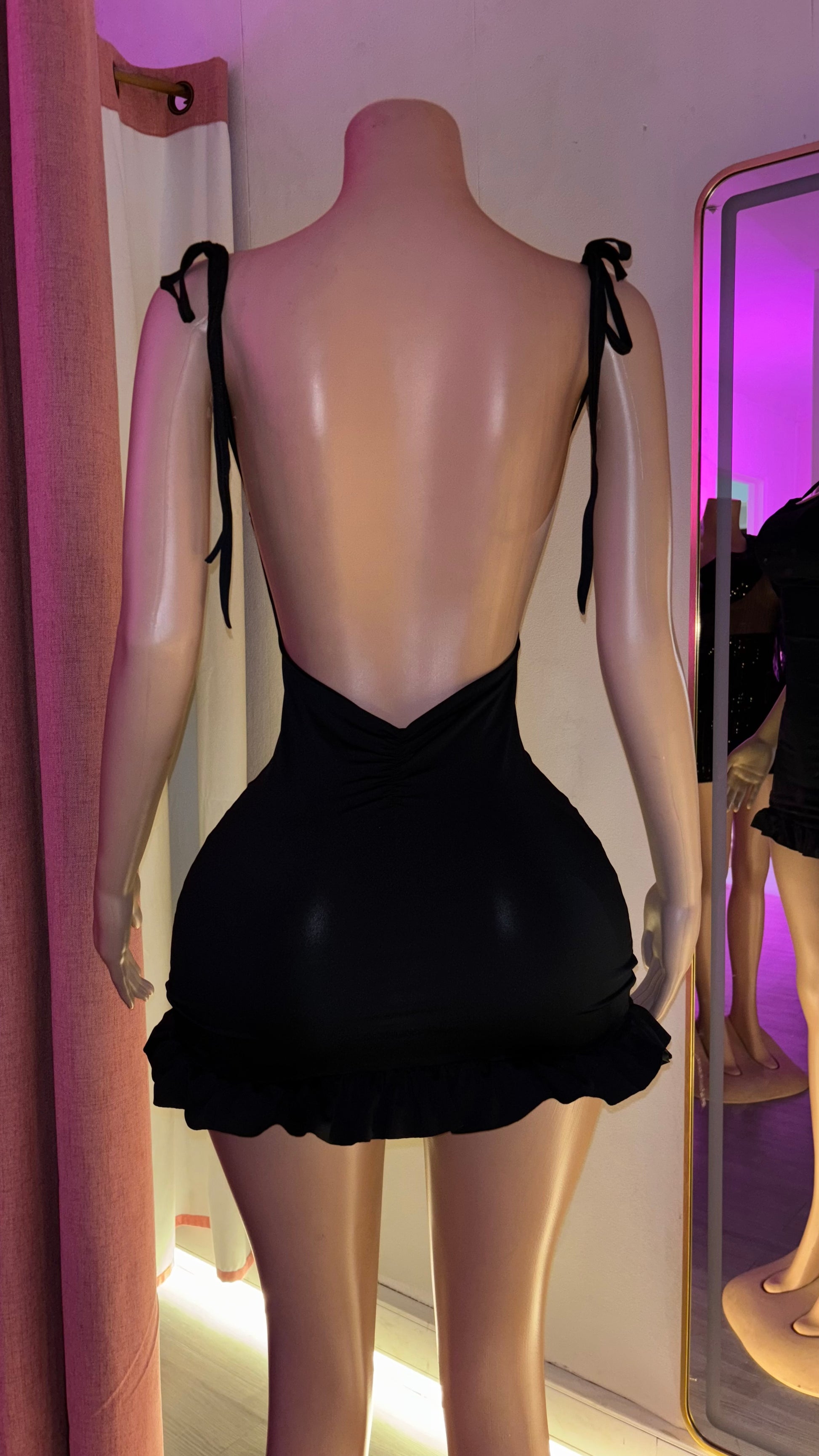 Vestido vuelitos espalda descubierta push up