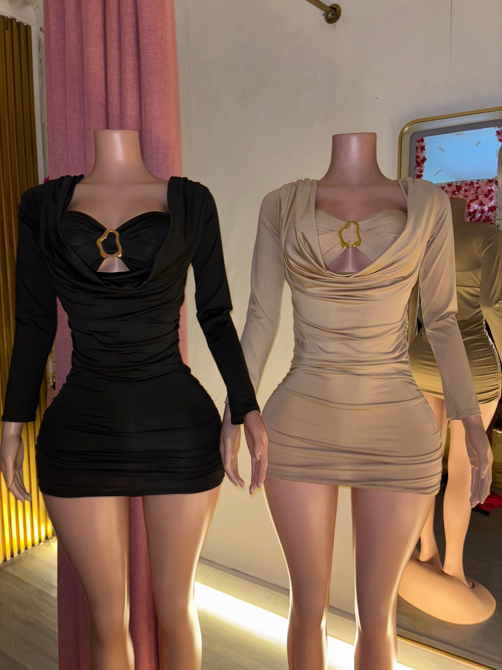 Vestido escote drapeado manga larga