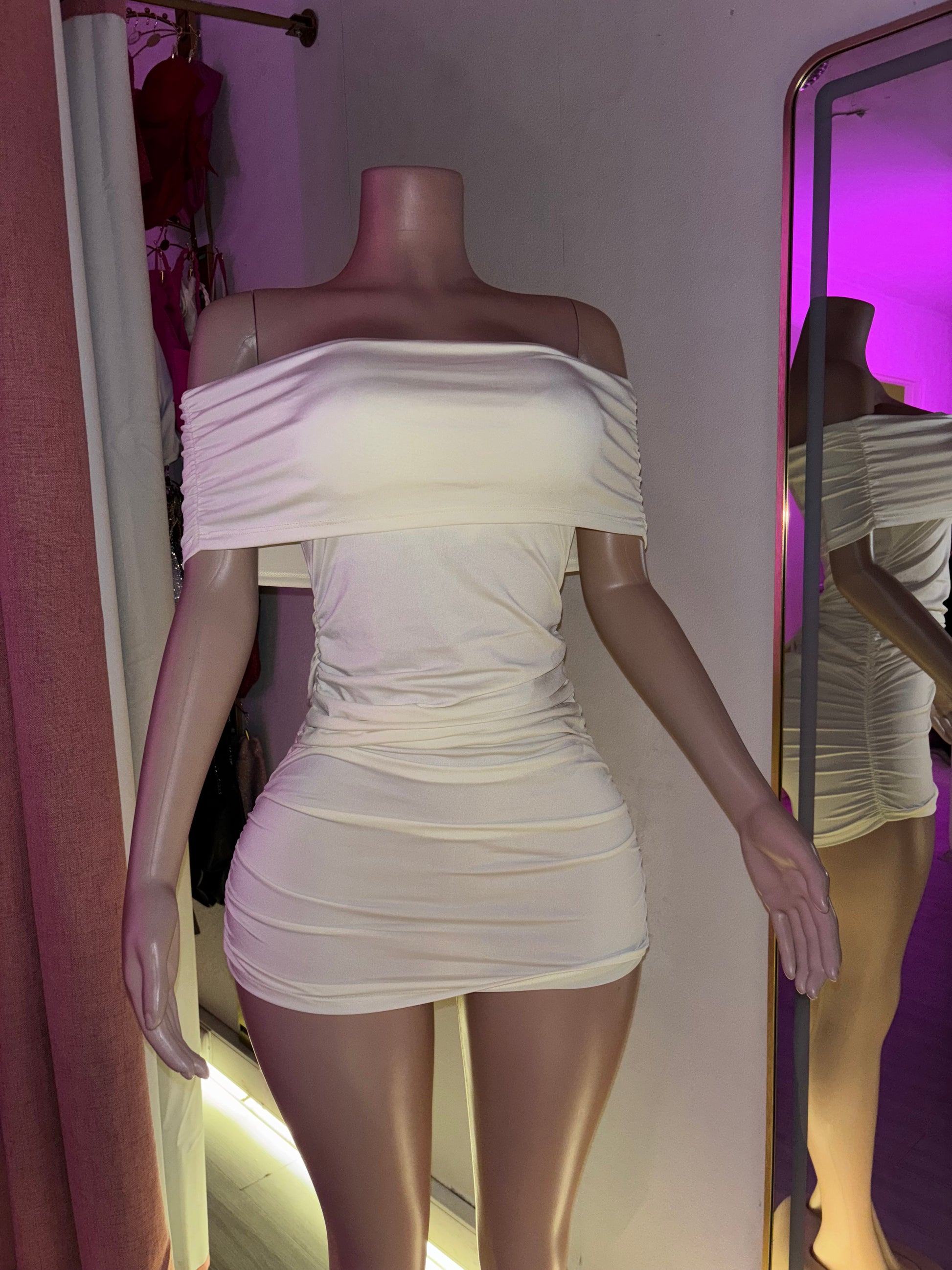 Vestido cuello bote