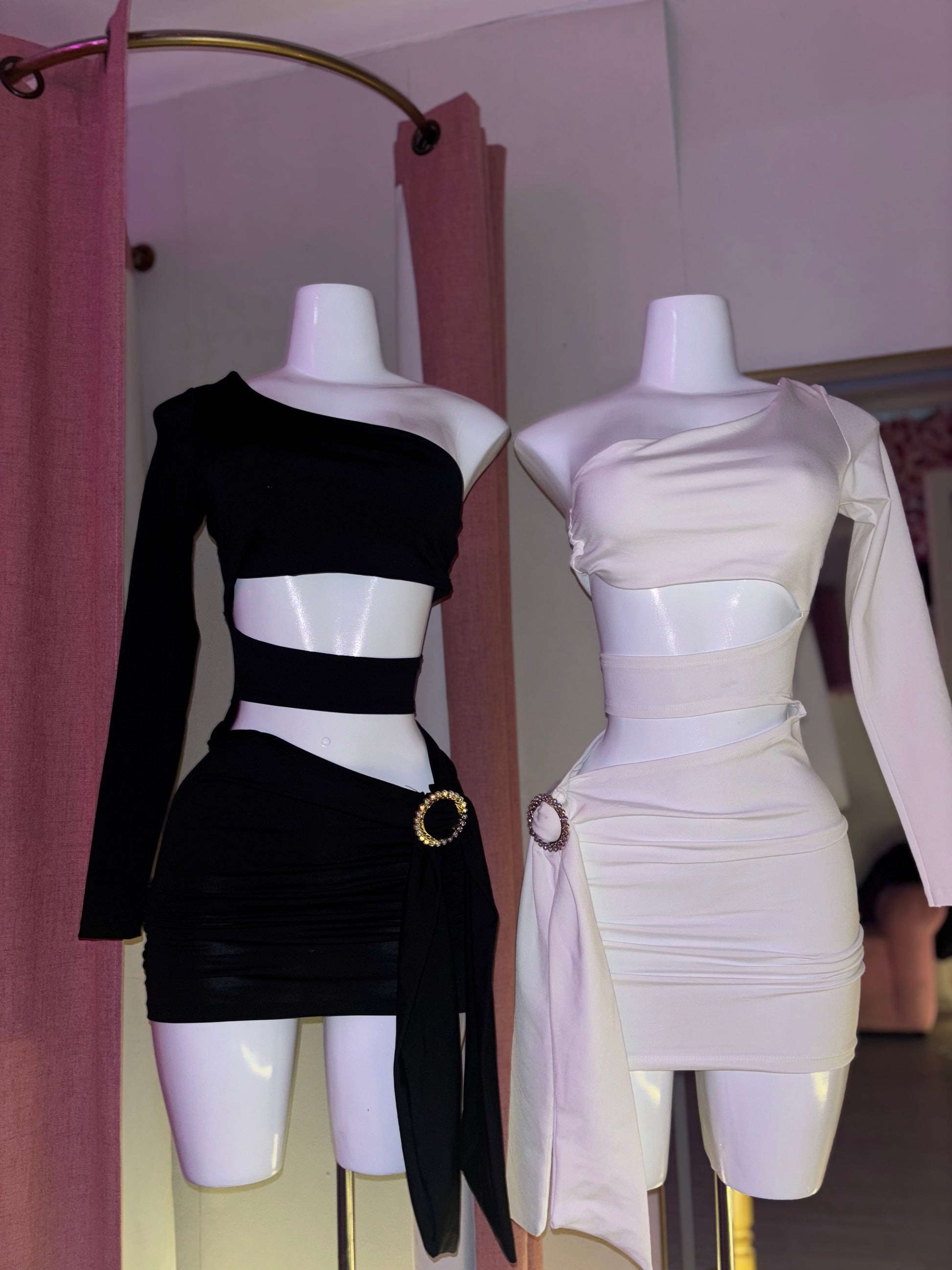 Vestido cutted hebilla