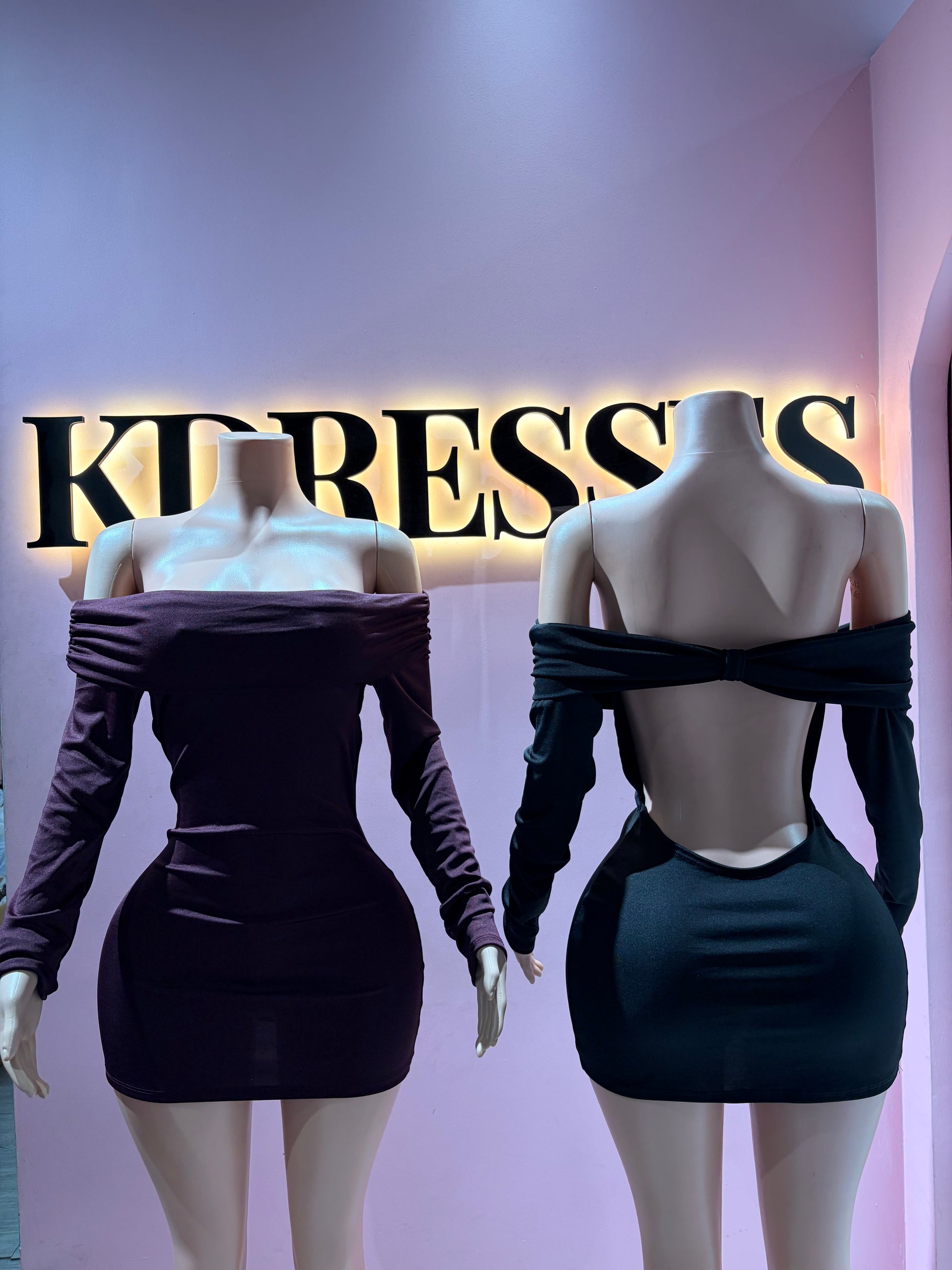 Vestido cuello bote coquette