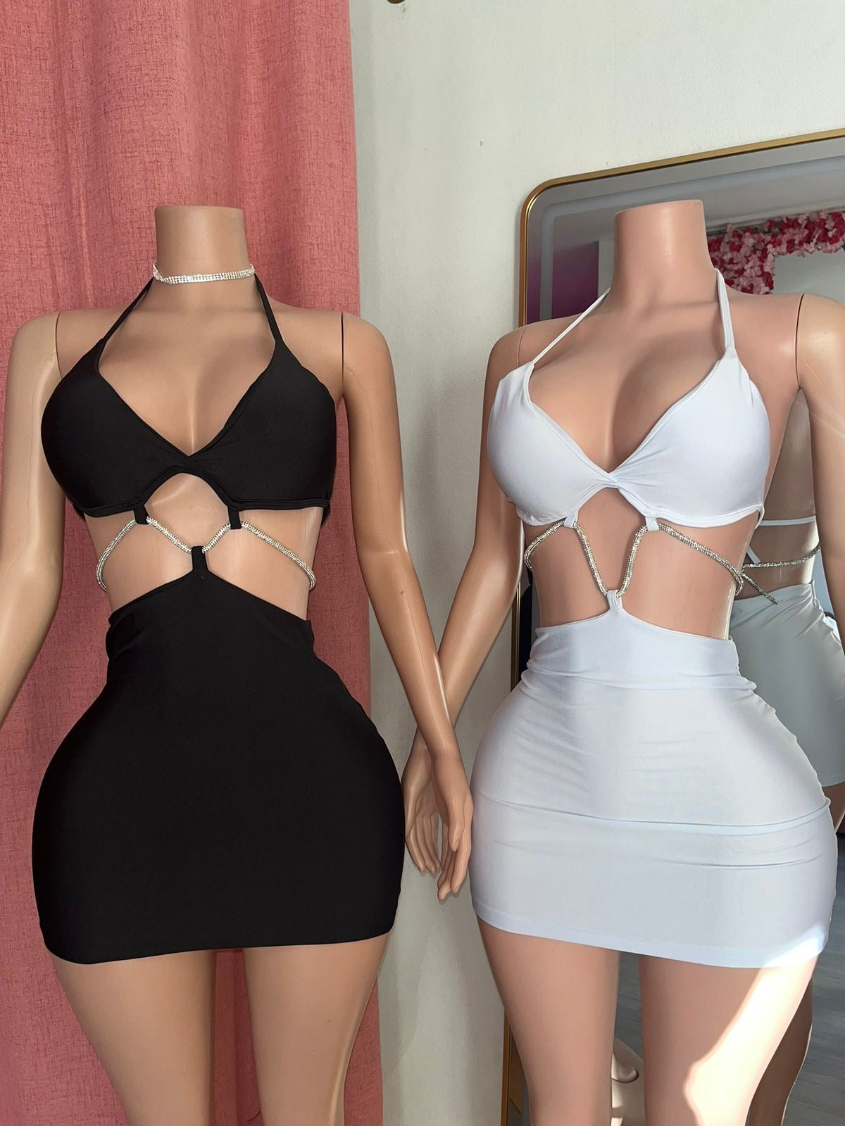 Vestido brillante amarra