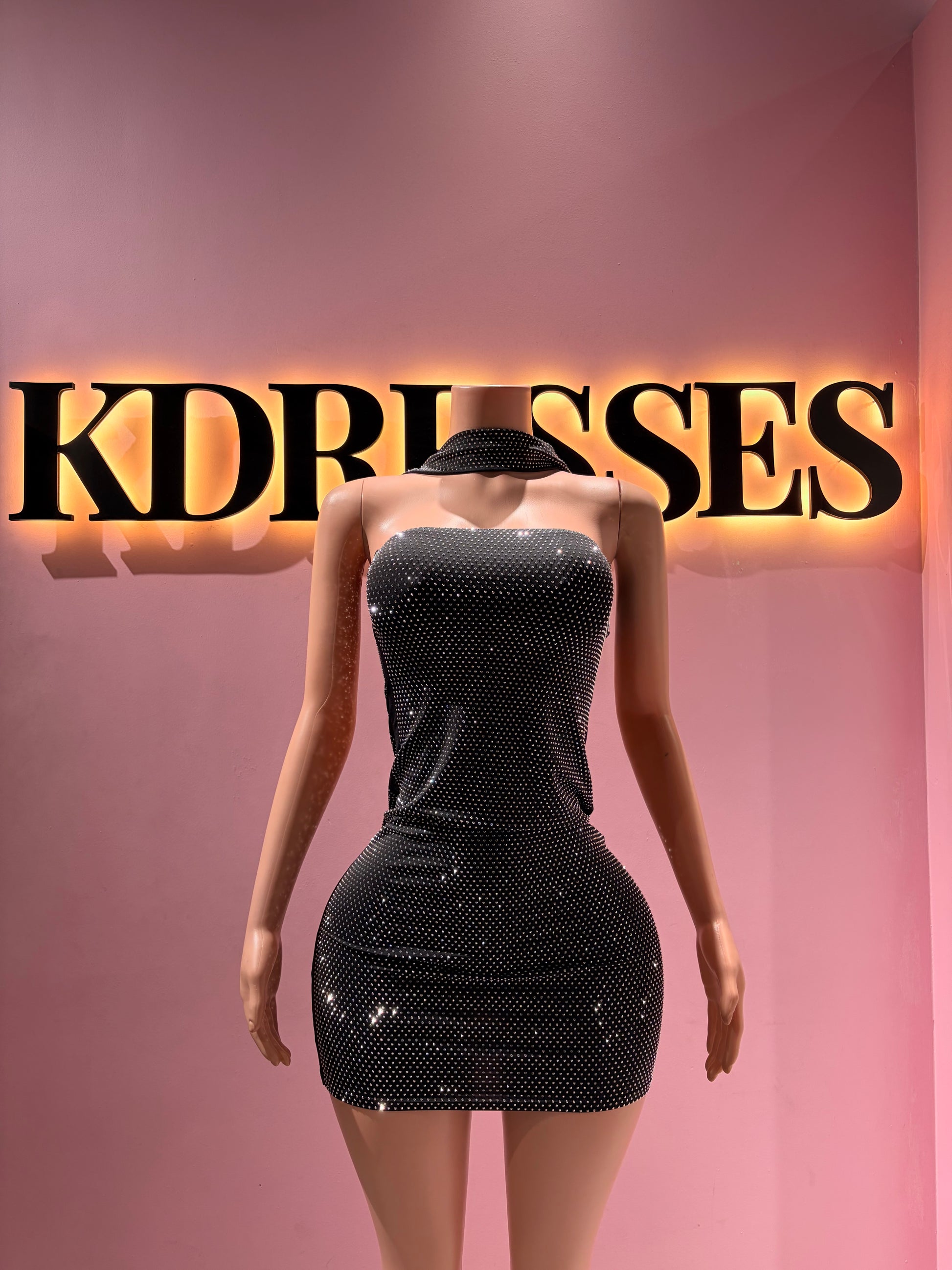 Vestido brillante strapless