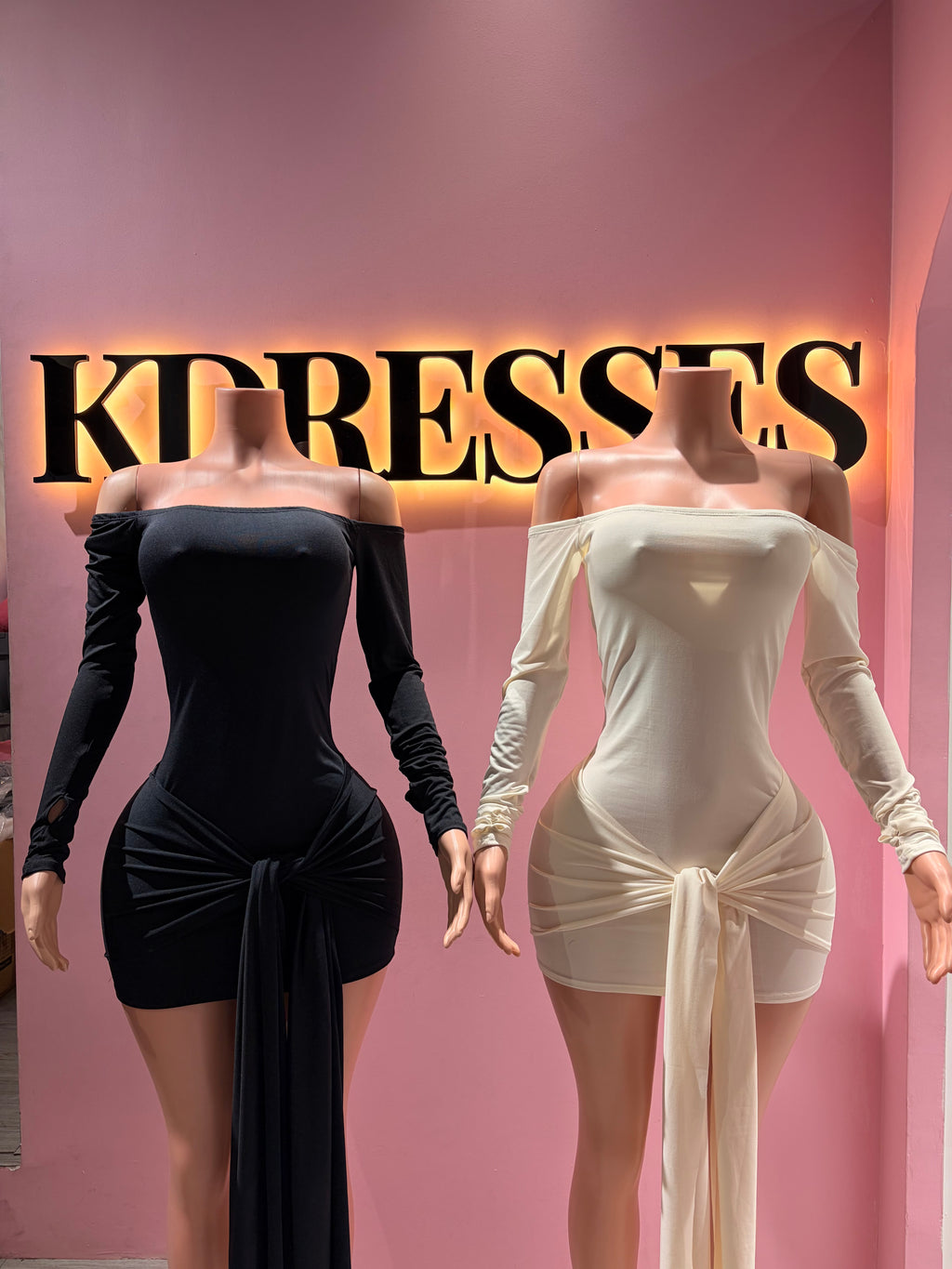 Vestido hombros drapeado