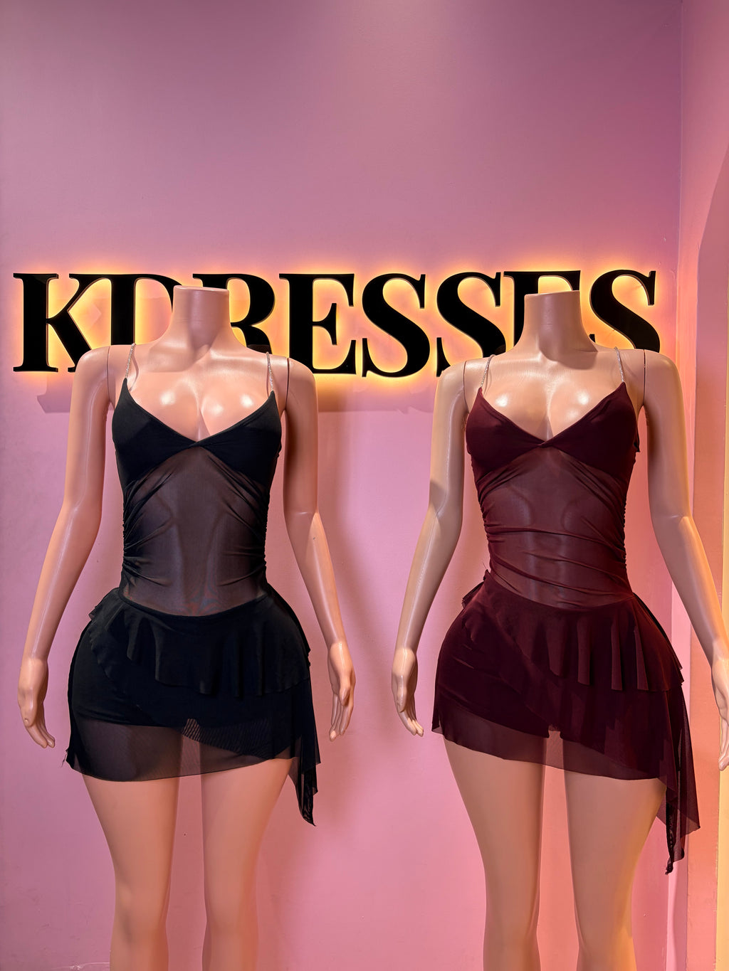 Vestido short transparencia