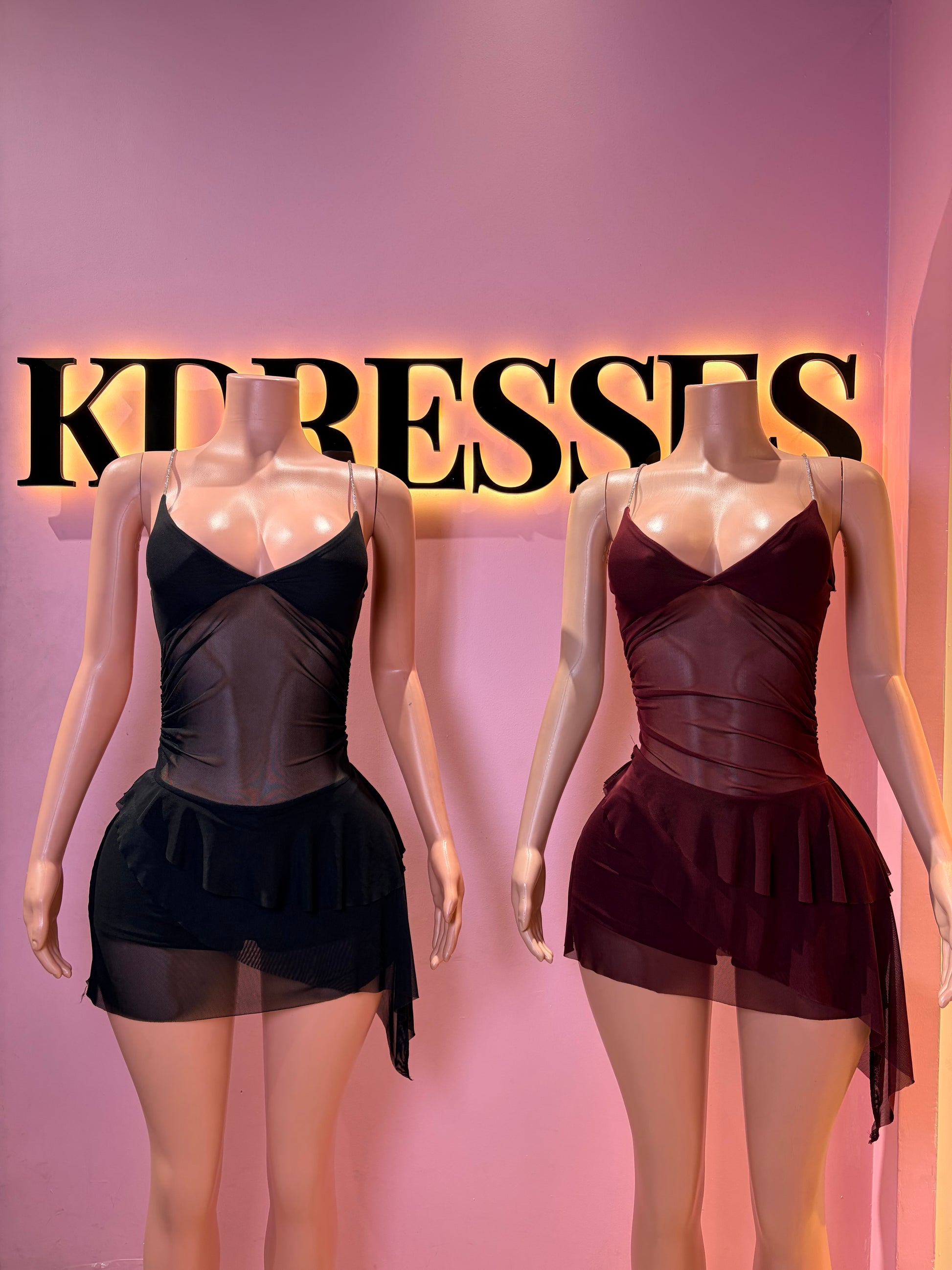 Vestido short transparencia