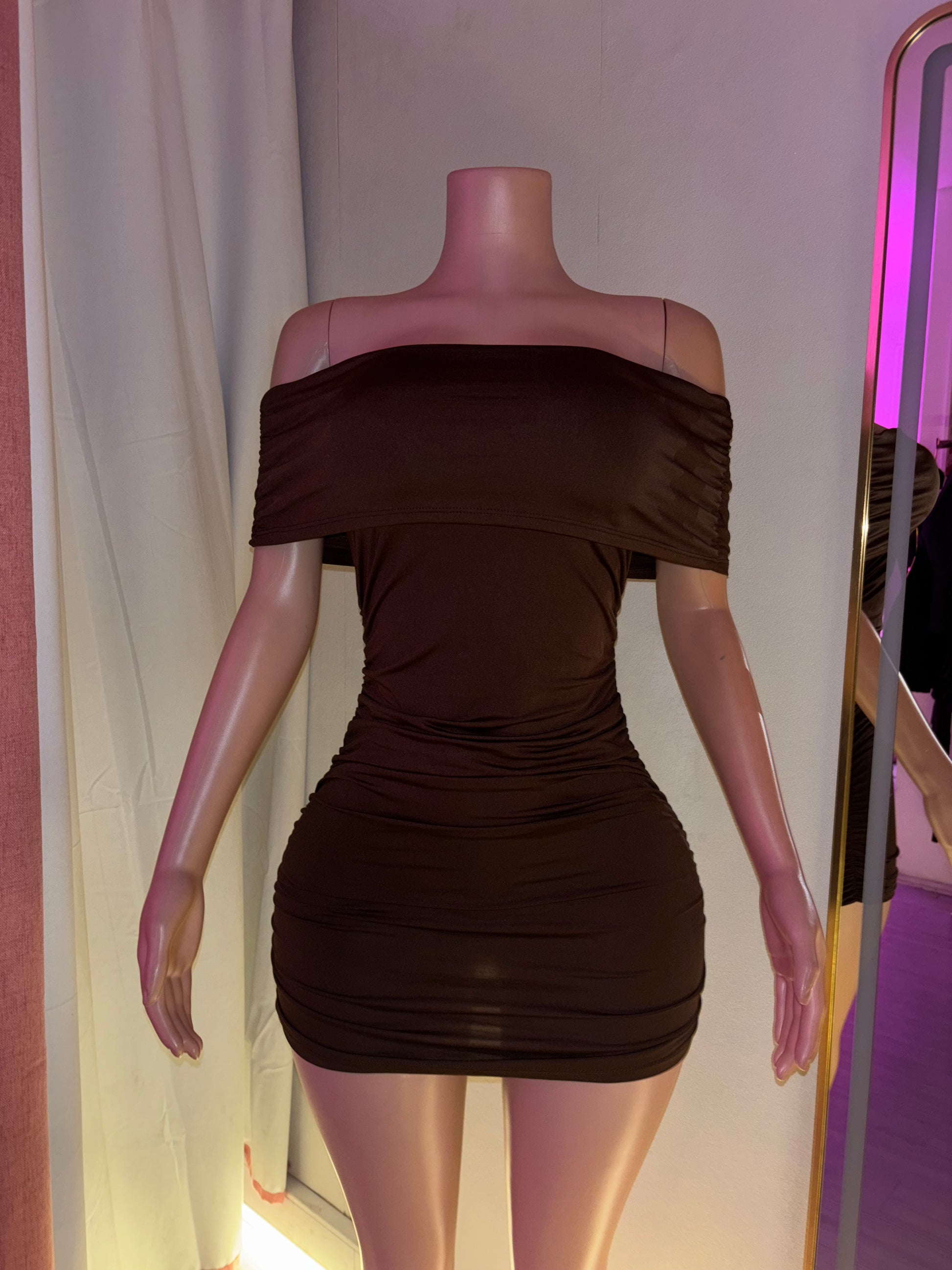 Vestido cuello bote