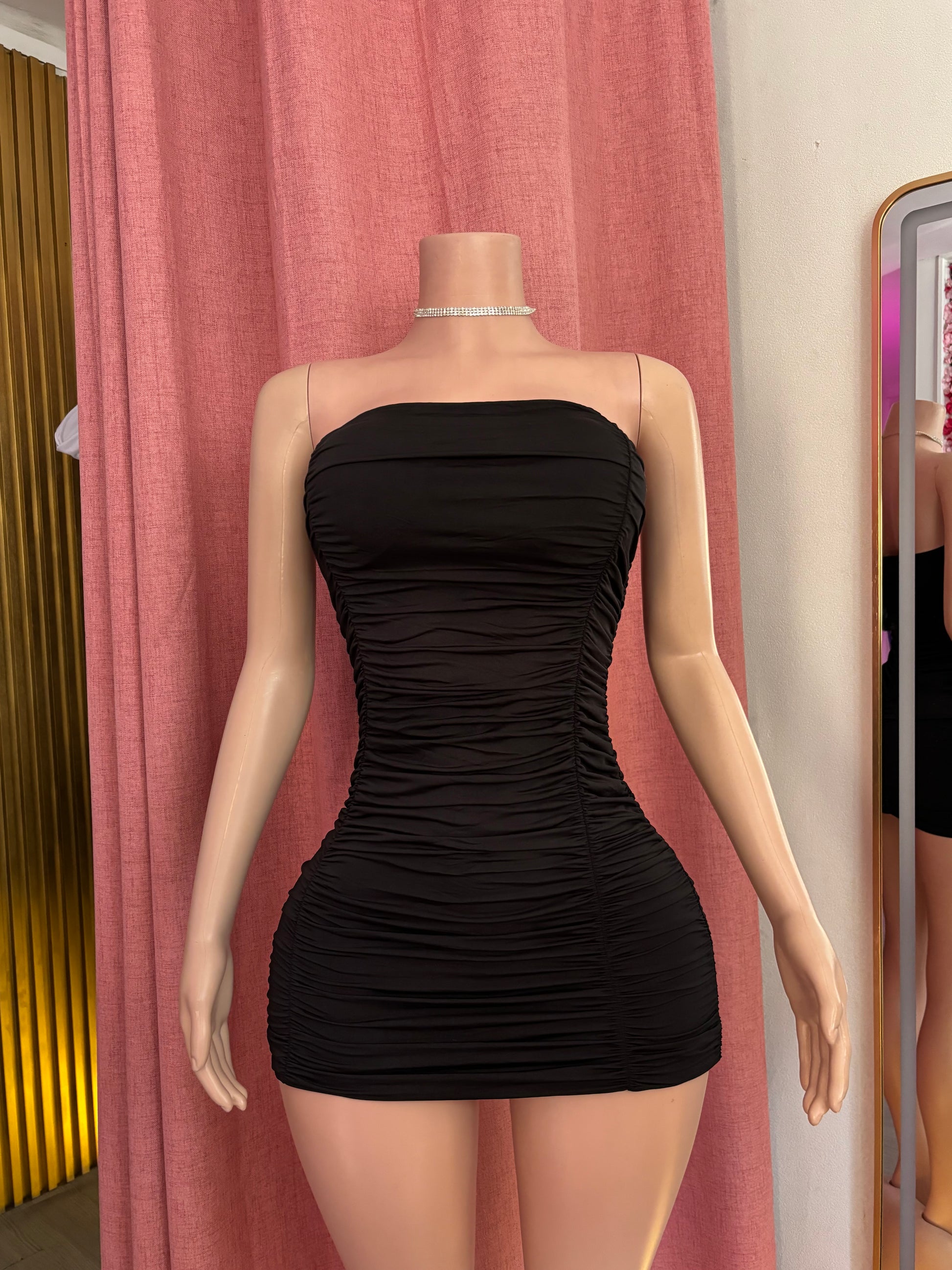 Strapless arrugado