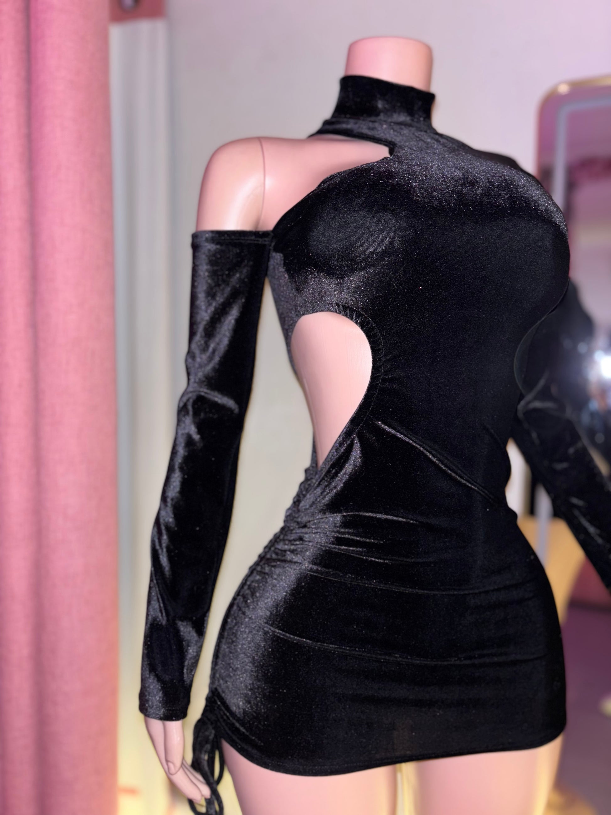 Vestido abertura terciopelo