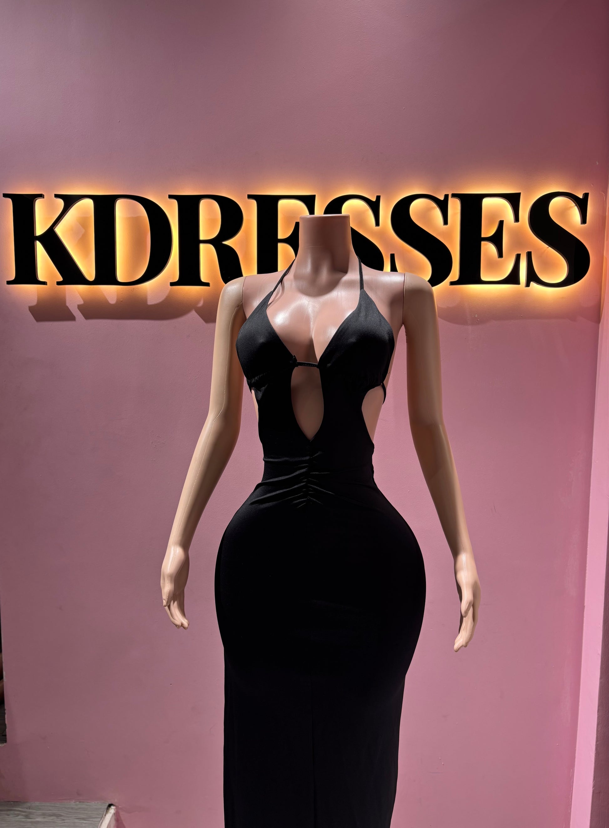 Vestido escote largo push up