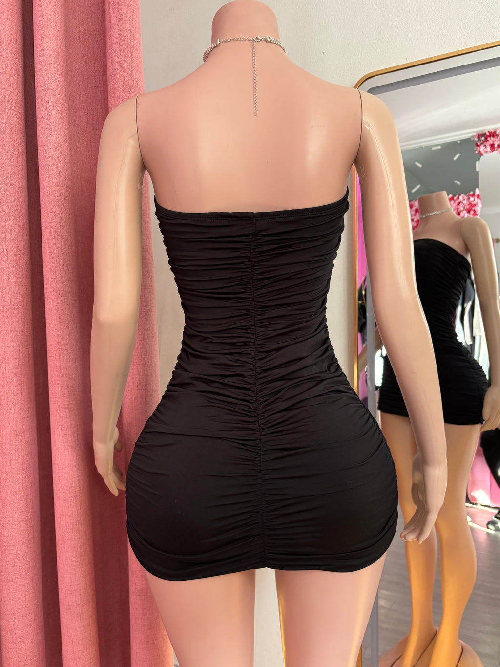 Strapless arrugado