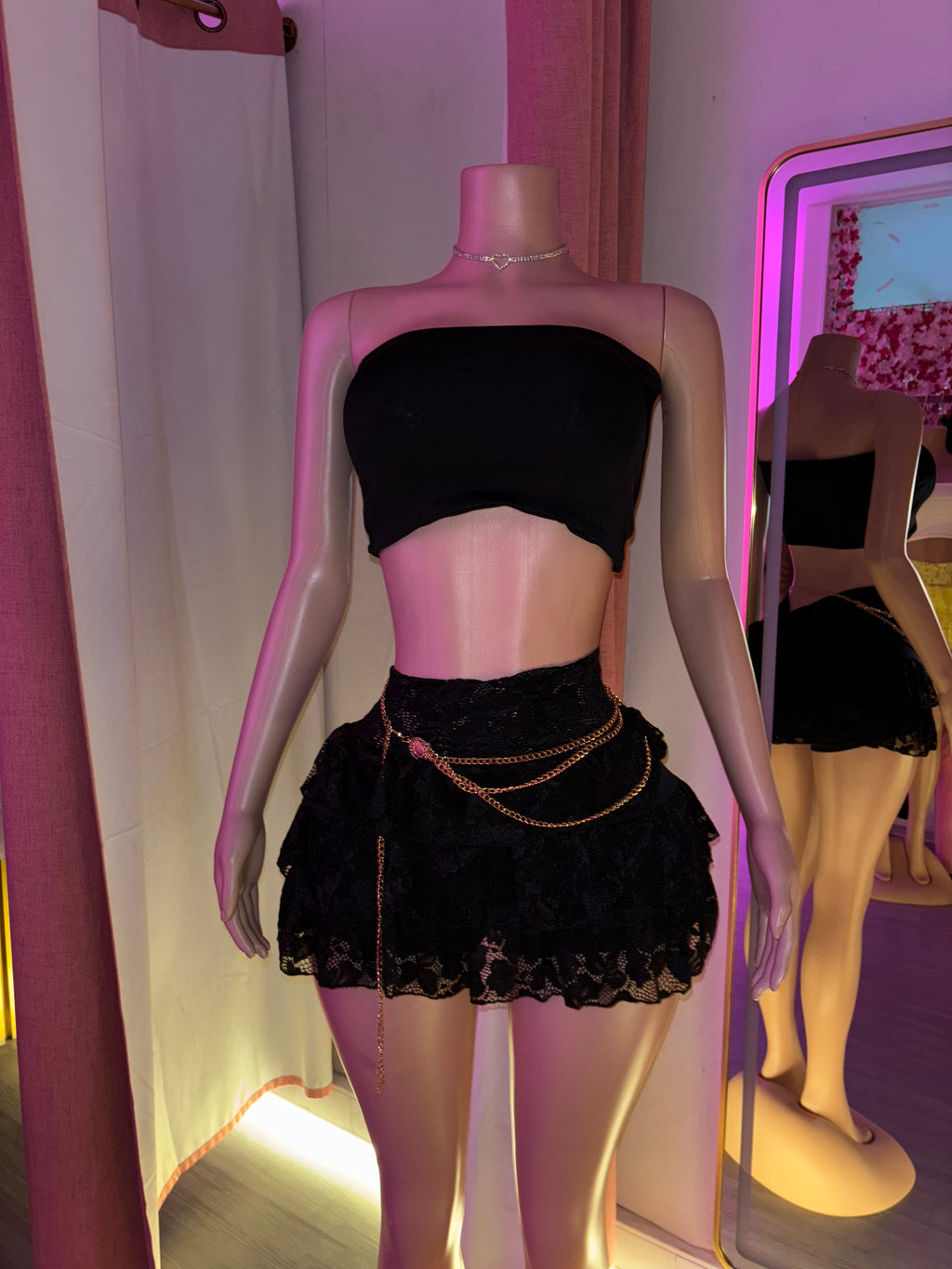 Falda encaje vuelitos