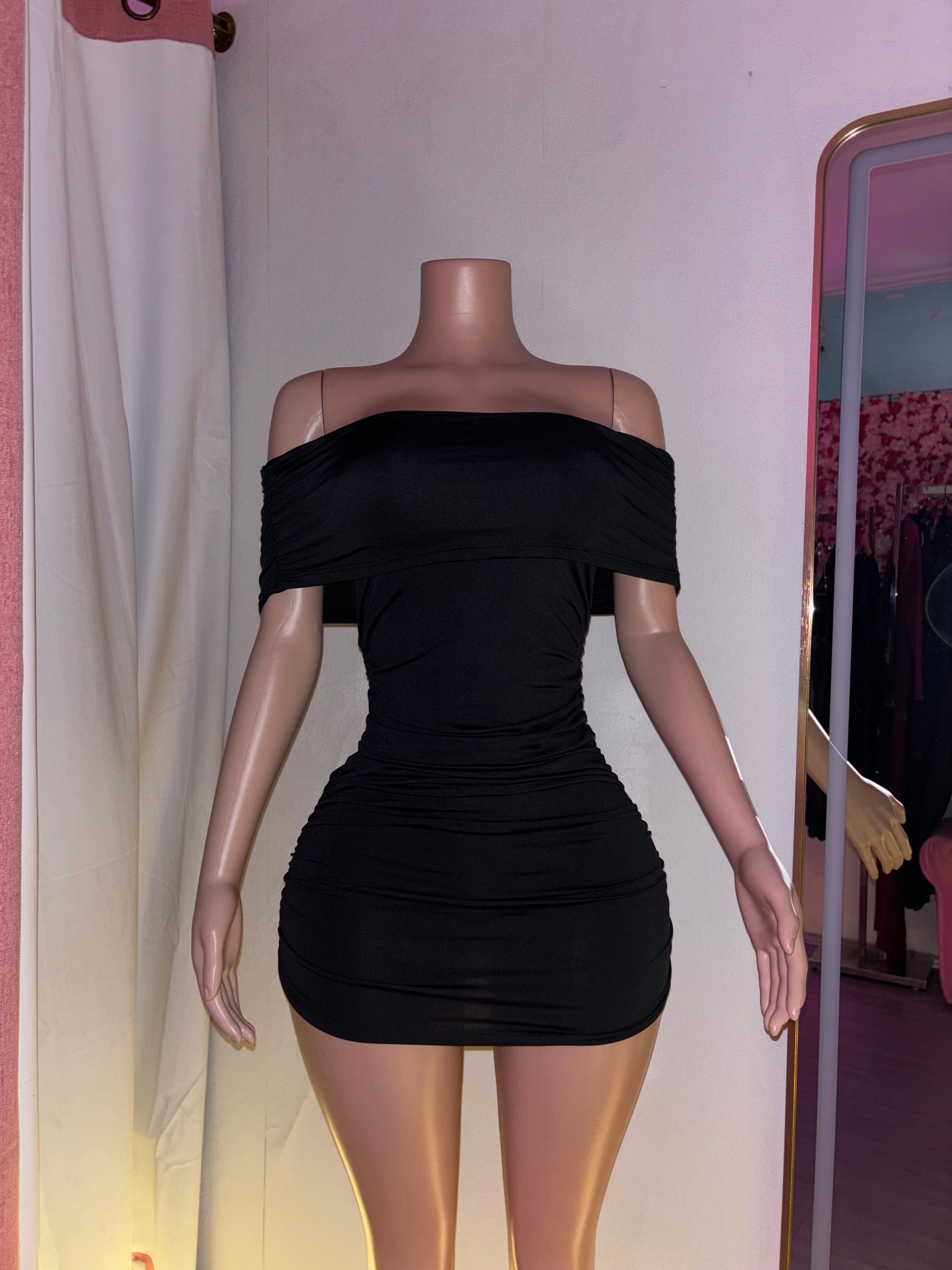 Vestido cuello bote