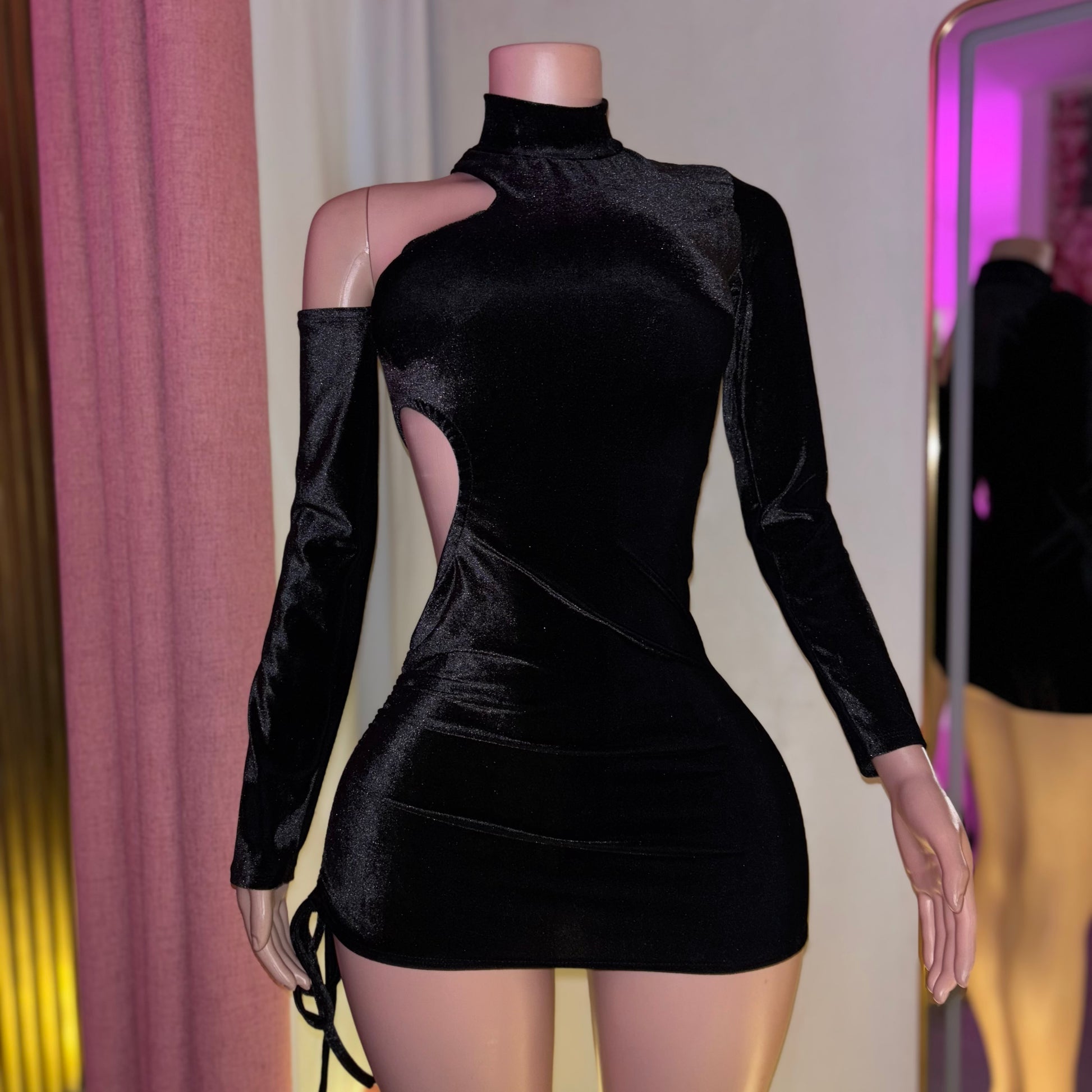 Vestido abertura terciopelo