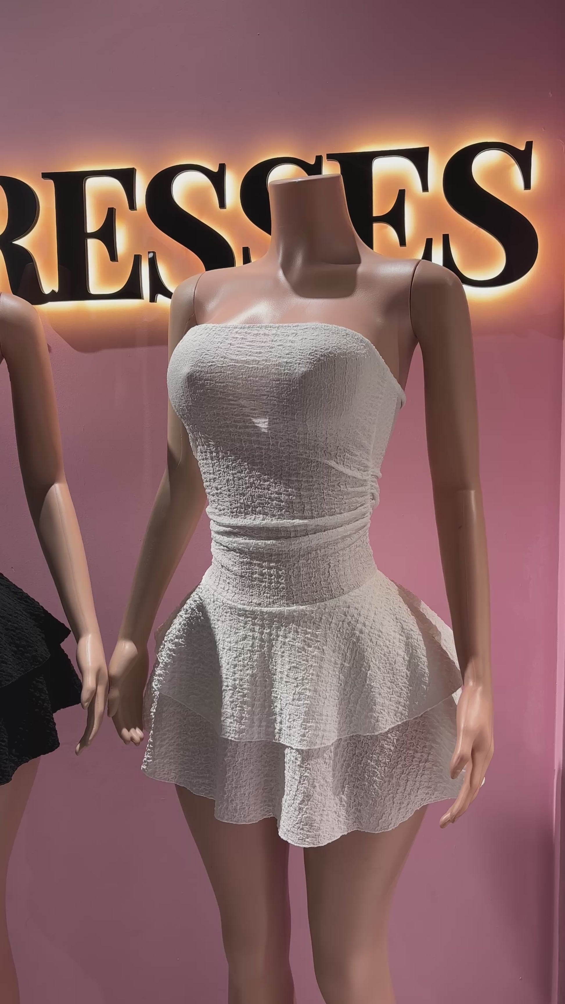 Vestido strapless vuelitos