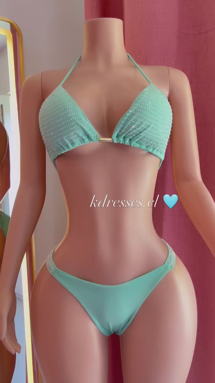 Bikini brillante efecto push up