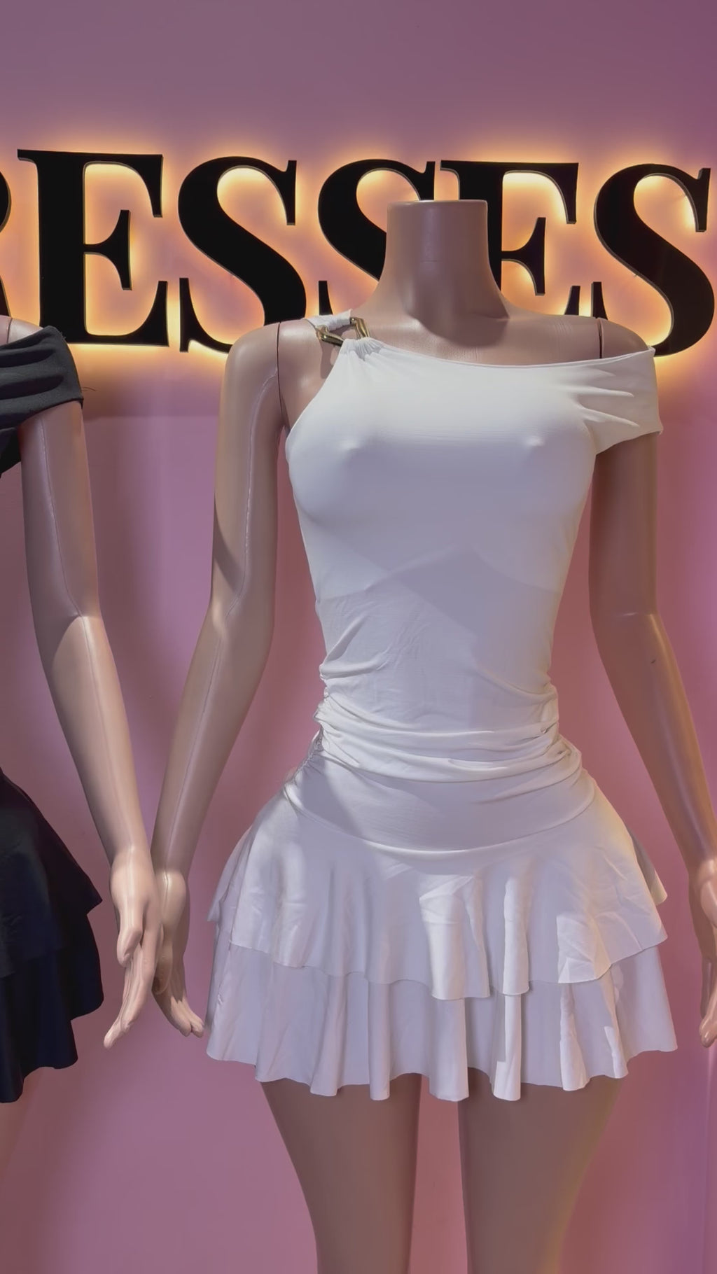 Mini dress vuelitos hebilla