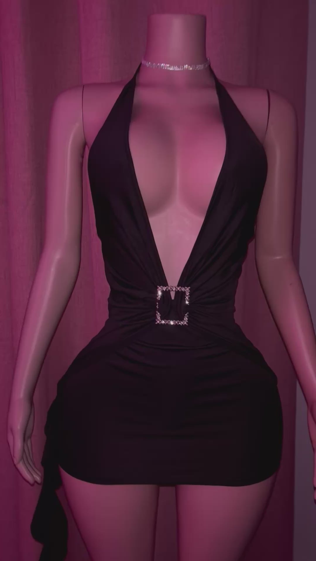 Vestido escote hebilla brillantes