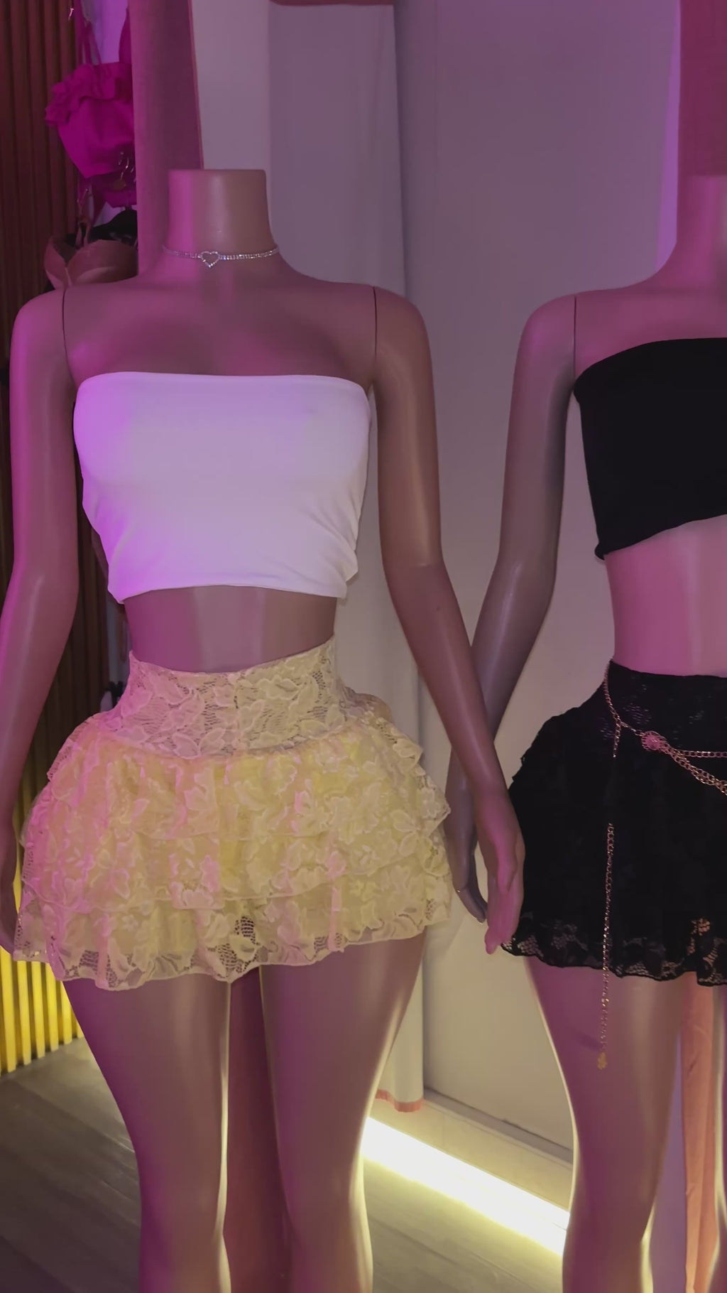 Falda encaje vuelitos