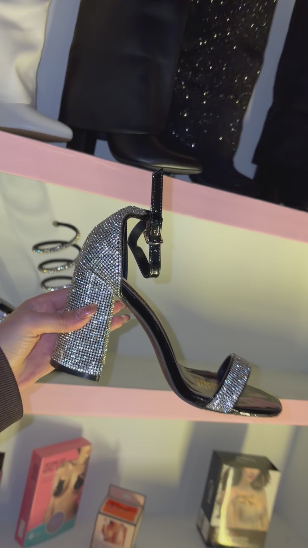 Tacones brillantes✨