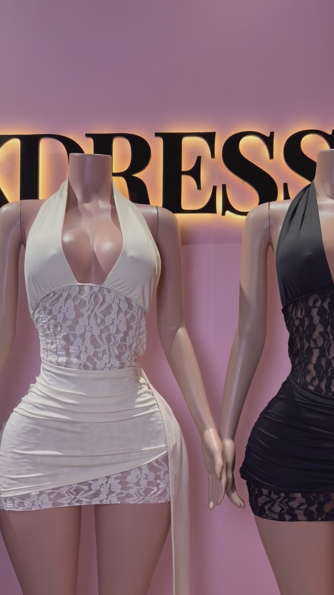 Vestido escote encaje