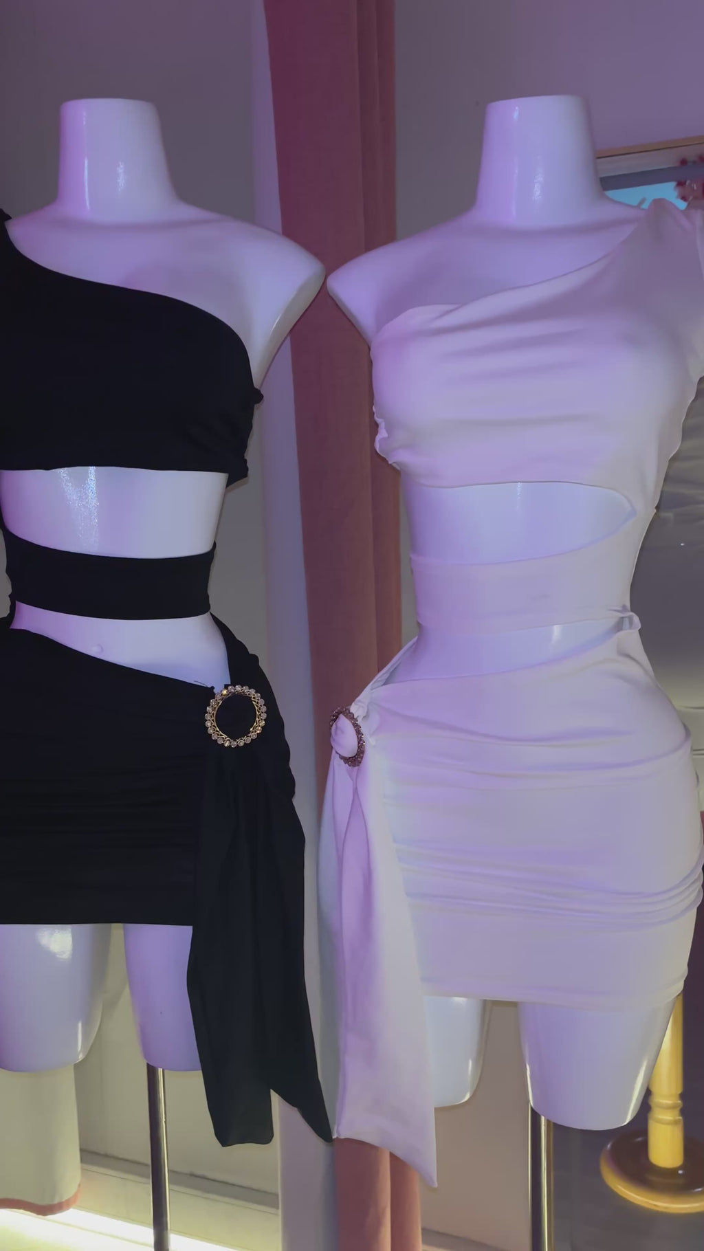 Vestido cutted hebilla